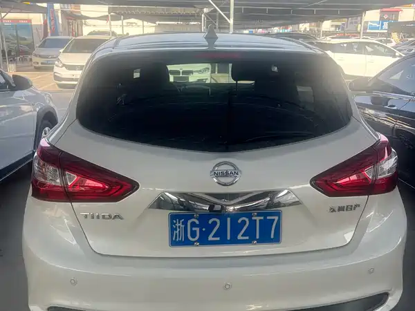 Nissan Tiida 2021
