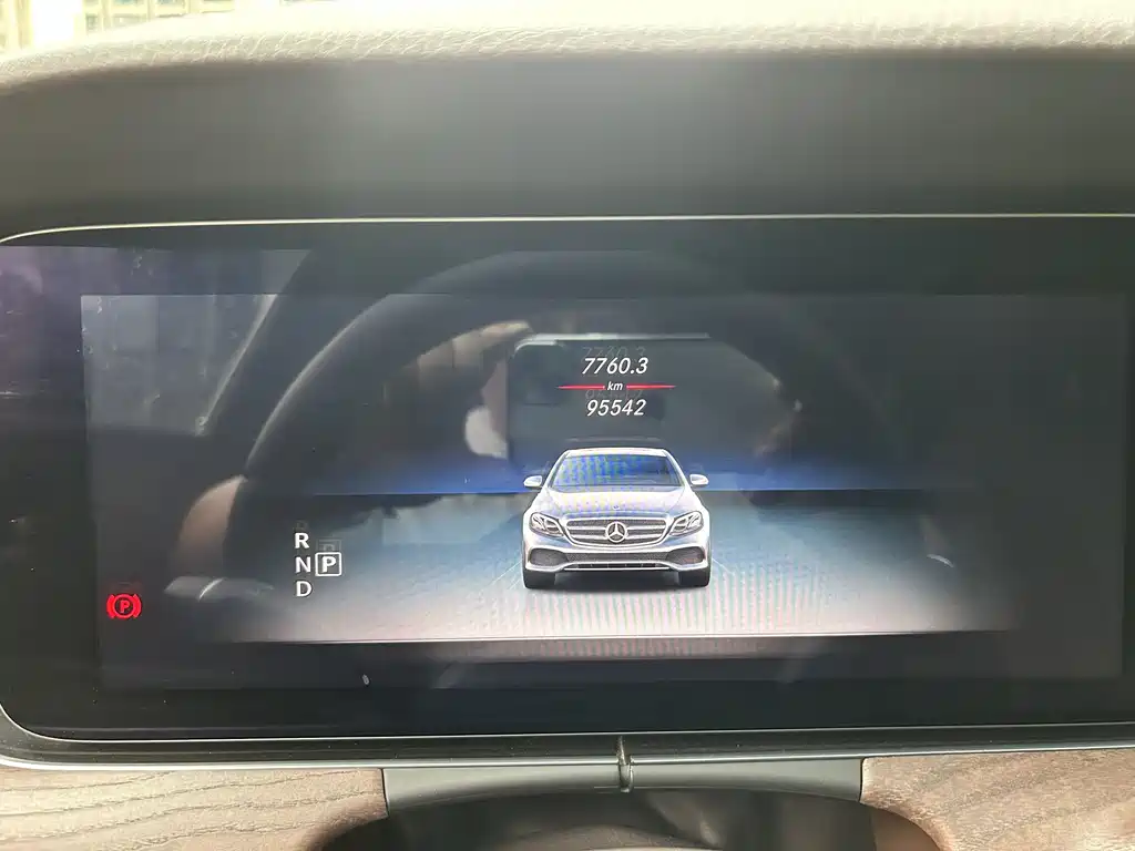 Mercedes-Benz E-Class 2020 — фото 12