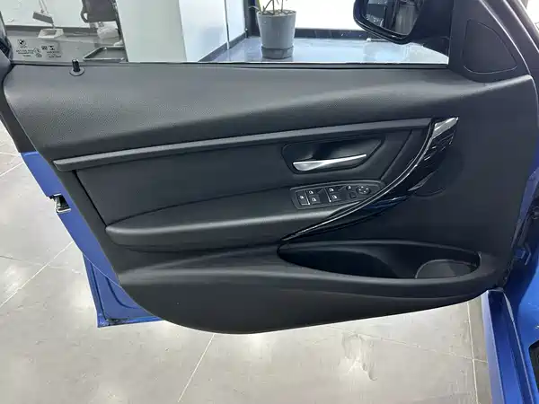 BMW 3 Series 2018