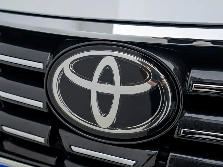 Toyota Avalon 2022 — фото 20