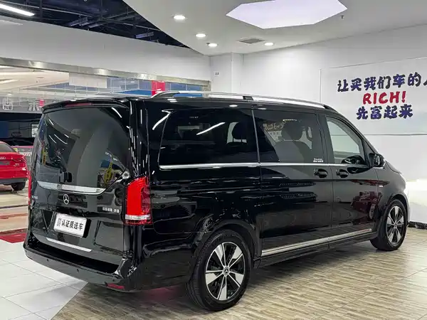 Mercedes-Benz V-Class 2022