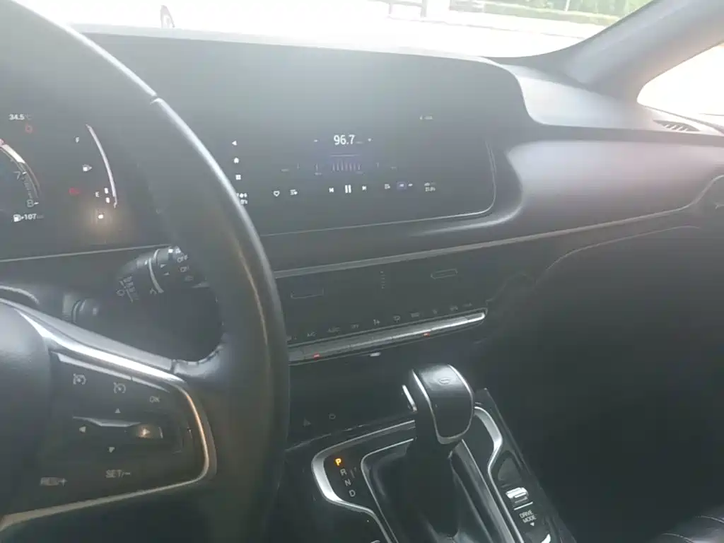 GAC Trumpchi M6 2023 — фото 13