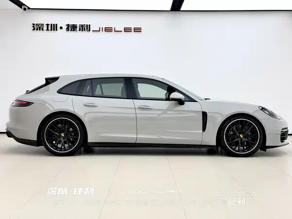 Porsche Panamera 2024
