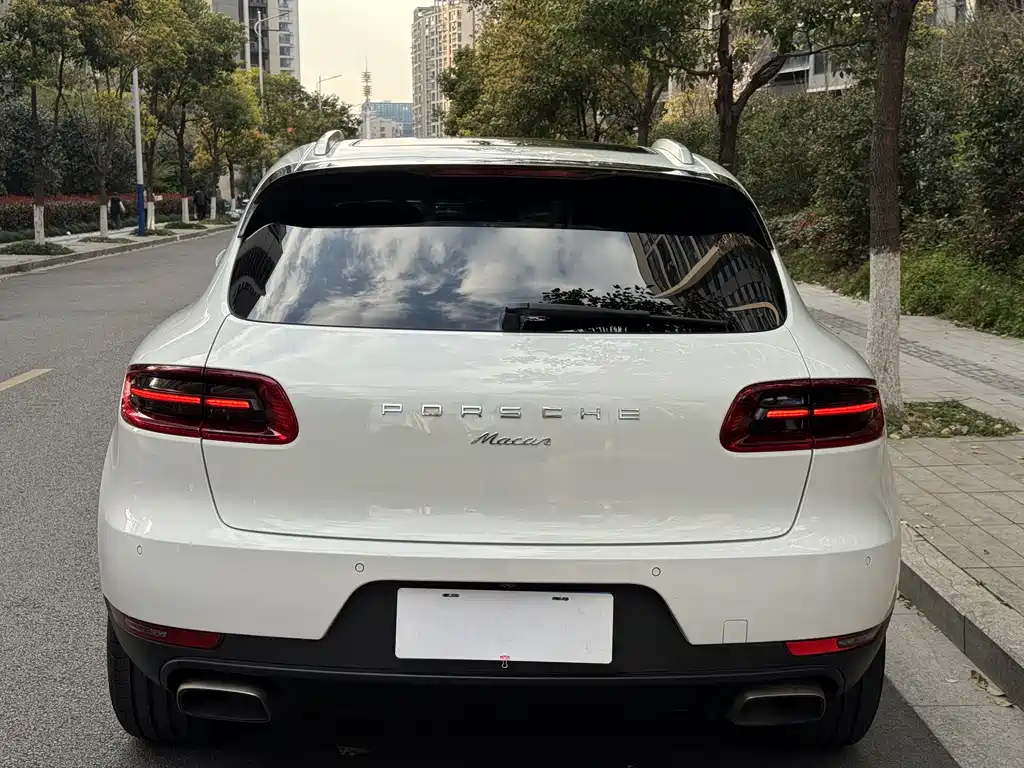 Porsche Macan 2015 — фото 9