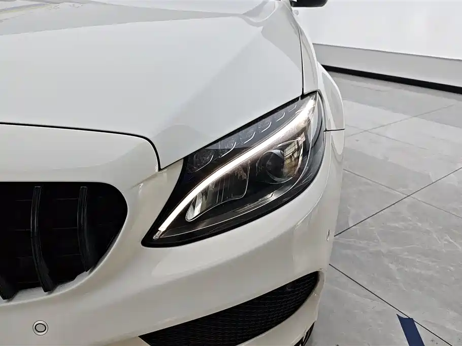 Mercedes-Benz C-Class 2017