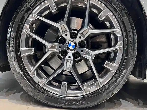 BMW 3 Series 2025