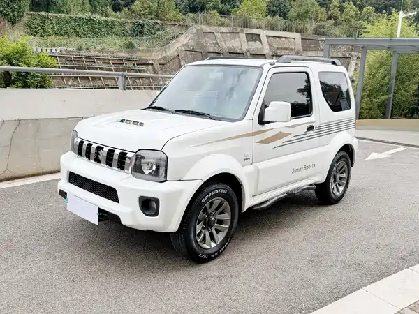 Suzuki Jimny 2016