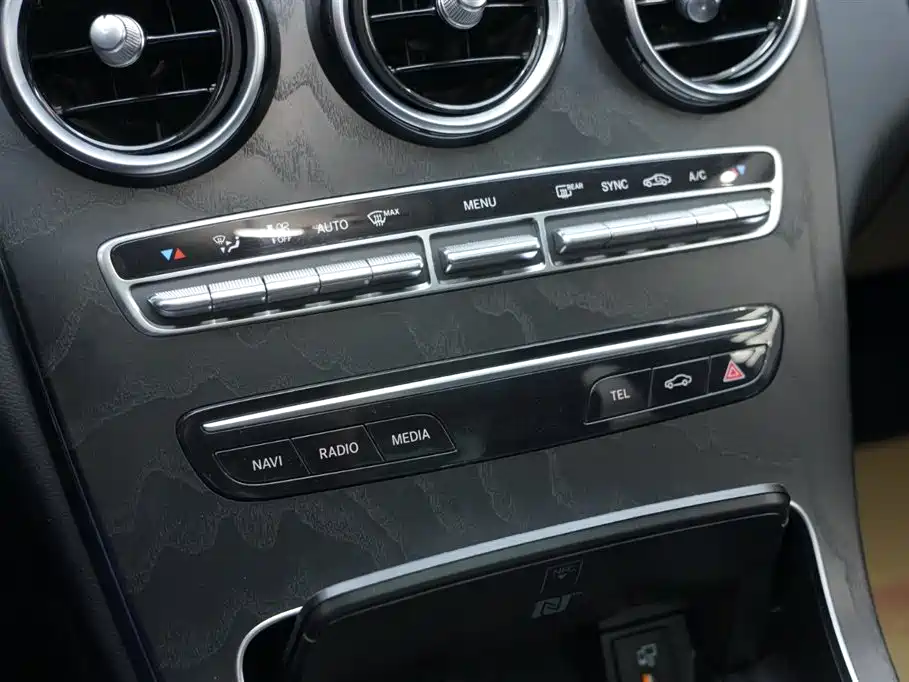 Mercedes-Benz C-Class 2020 — фото 9