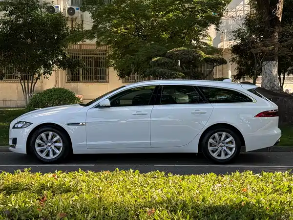 Jaguar XF 2018