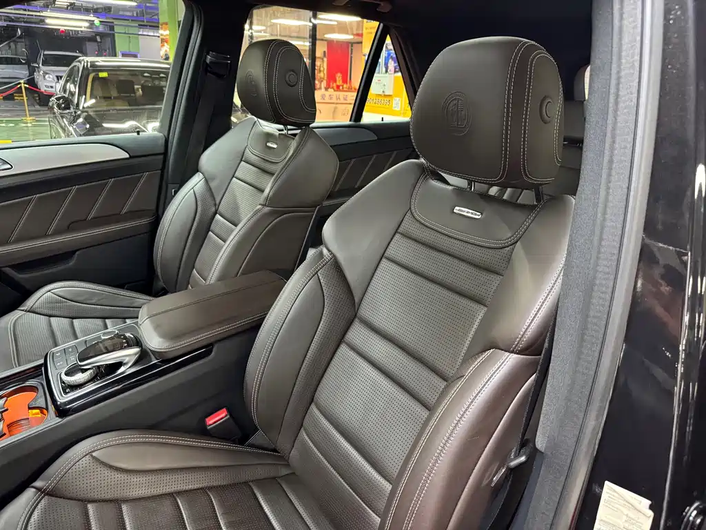 Mercedes-Benz GLE AMG 2016 — фото 37