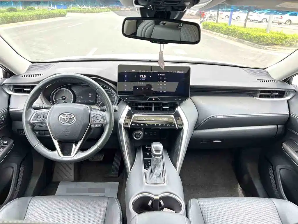 Toyota Harrier 2022 — фото 5
