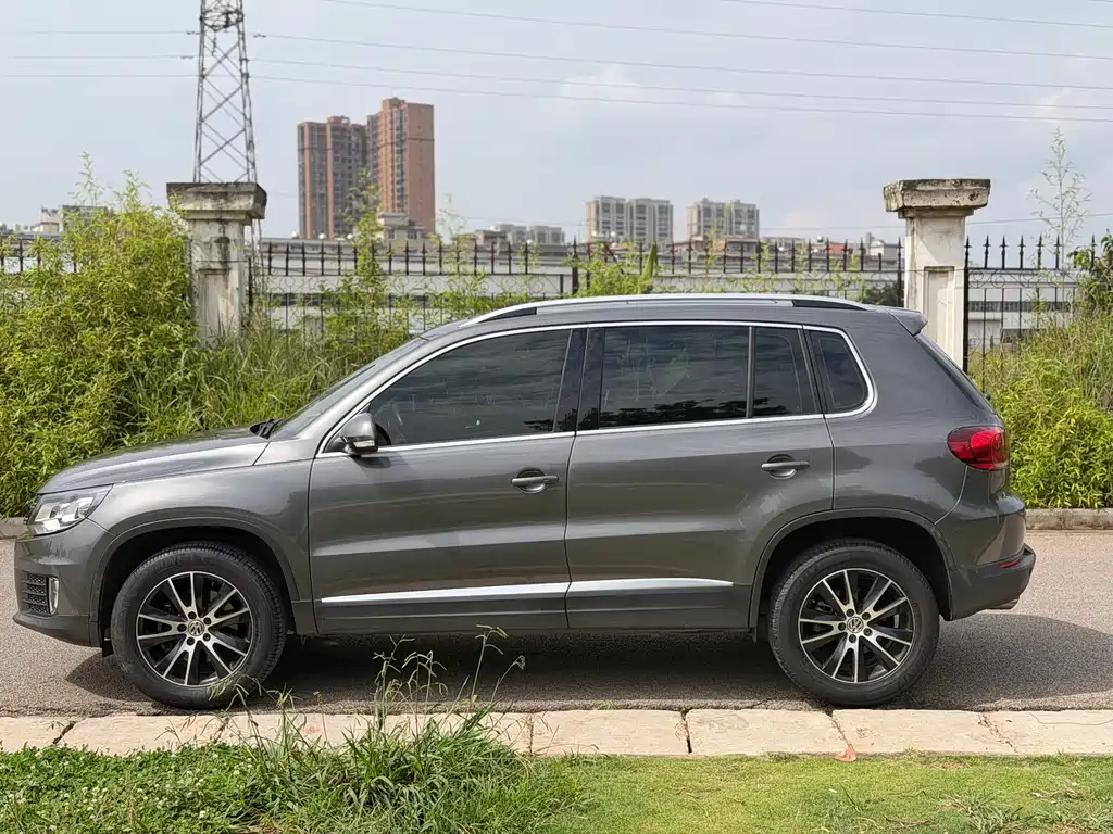 Volkswagen Tiguan 2015 — фото 7