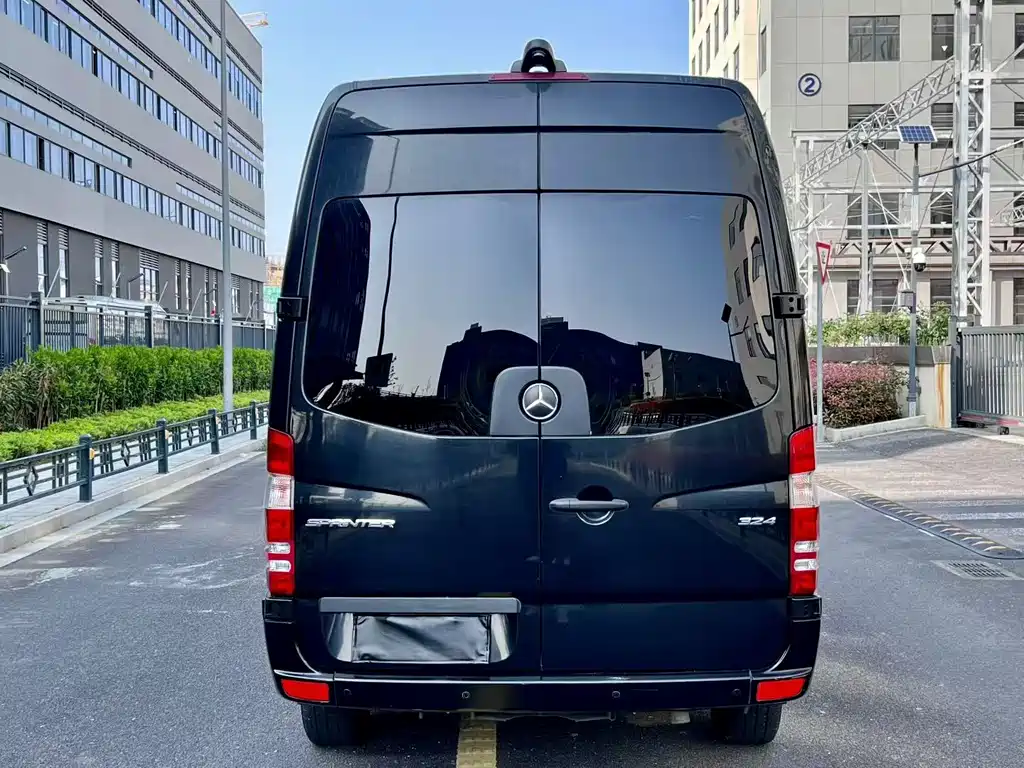 Mercedes-Benz Sprinter 2017 — фото 9