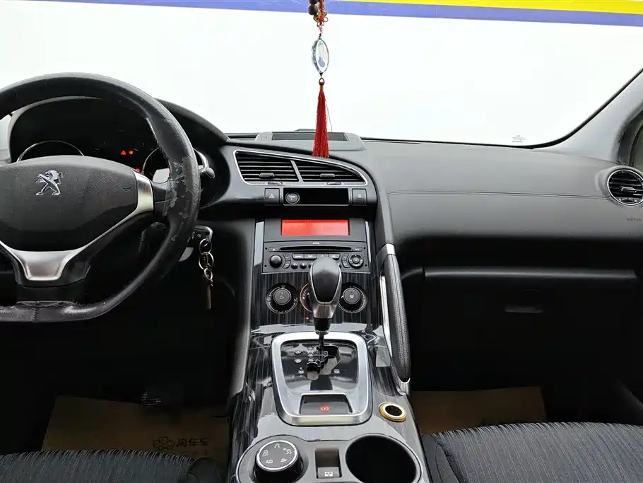 Peugeot 3008 2015 — фото 13