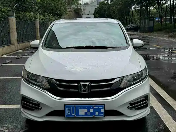 Honda Jade 2017