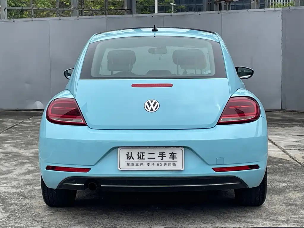 Volkswagen Beetle 2018 — фото 10