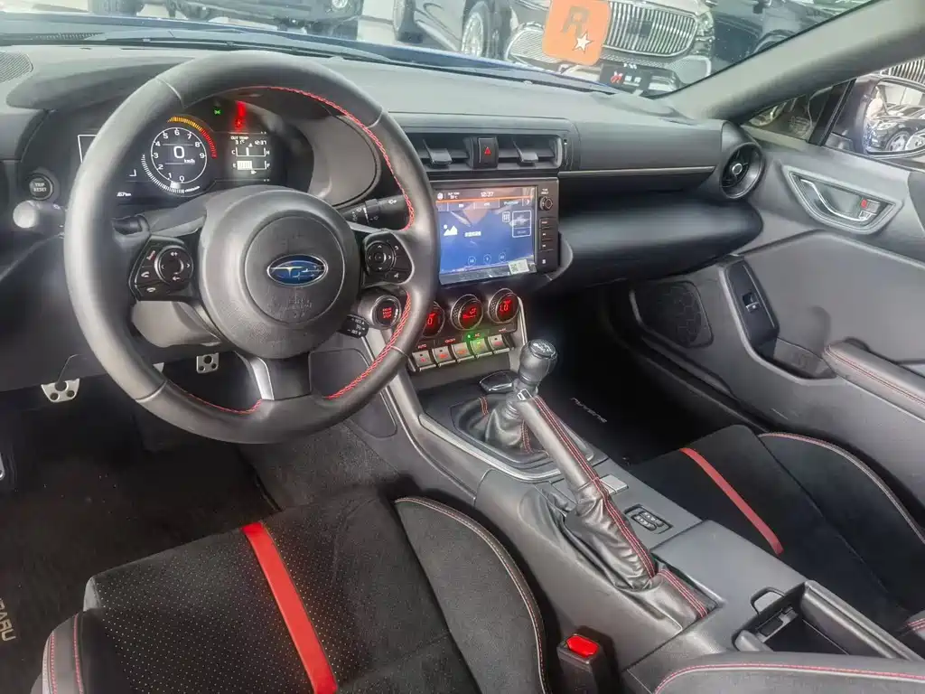 Subaru BRZ 2022 — фото 2