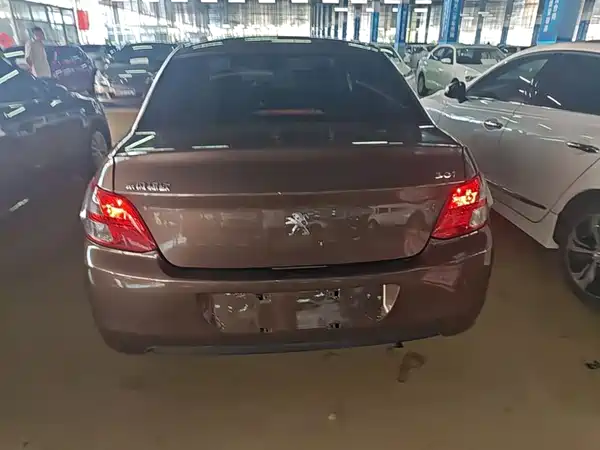 Peugeot 301 2015