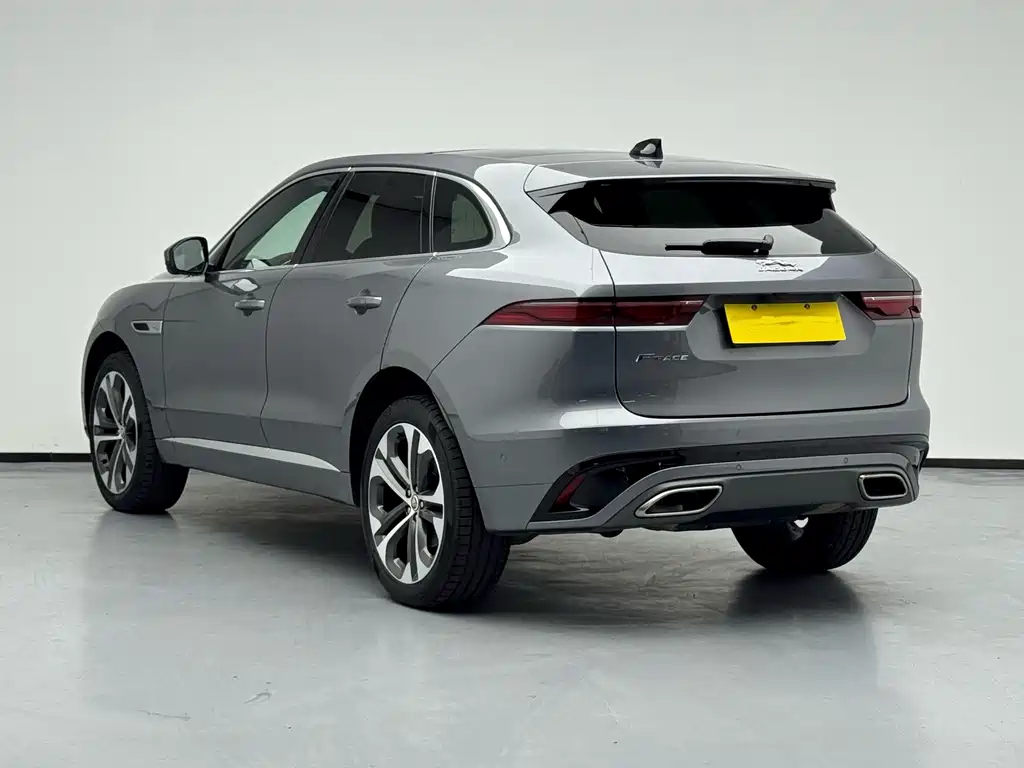 Jaguar F-PACE 2022 — фото 16