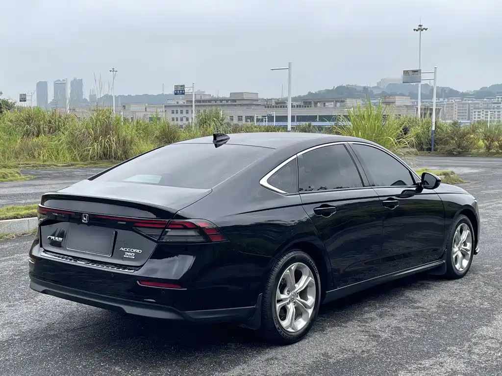 Honda Accord 2024 — фото 16