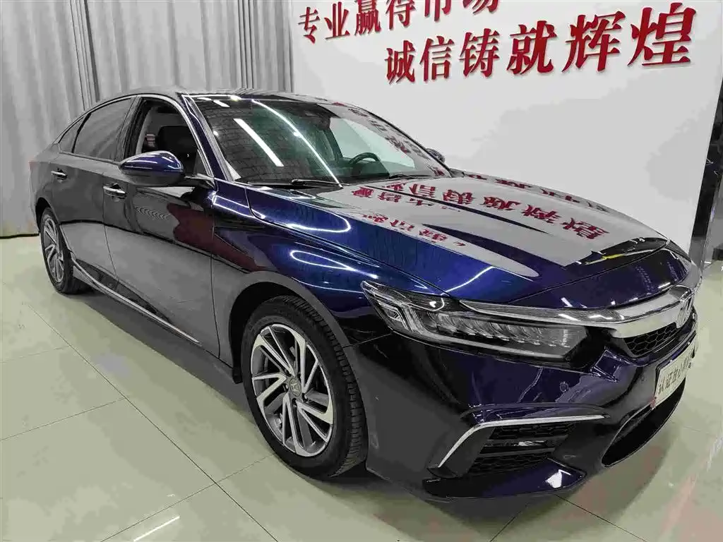 Honda Inspire 2020 — фото 3