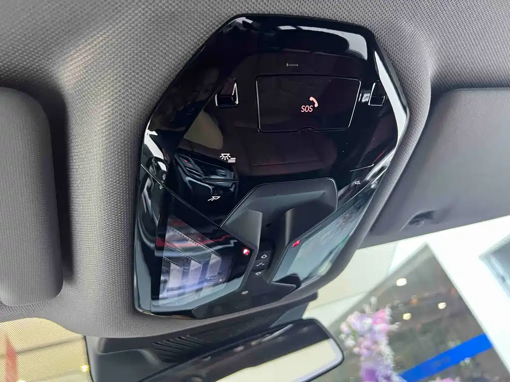 BMW 5 Series 2025 — фото 14