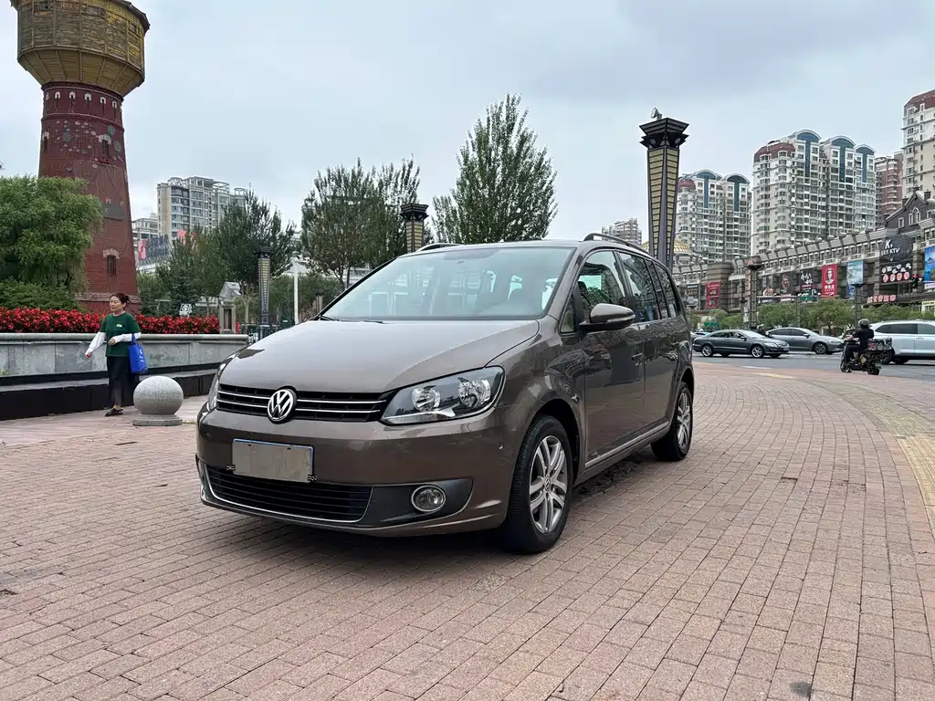 Volkswagen Touran 2012
