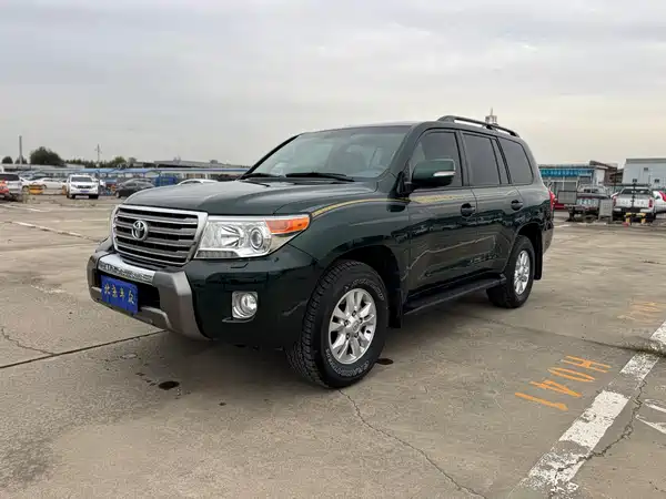 Toyota Land Cruiser 2012