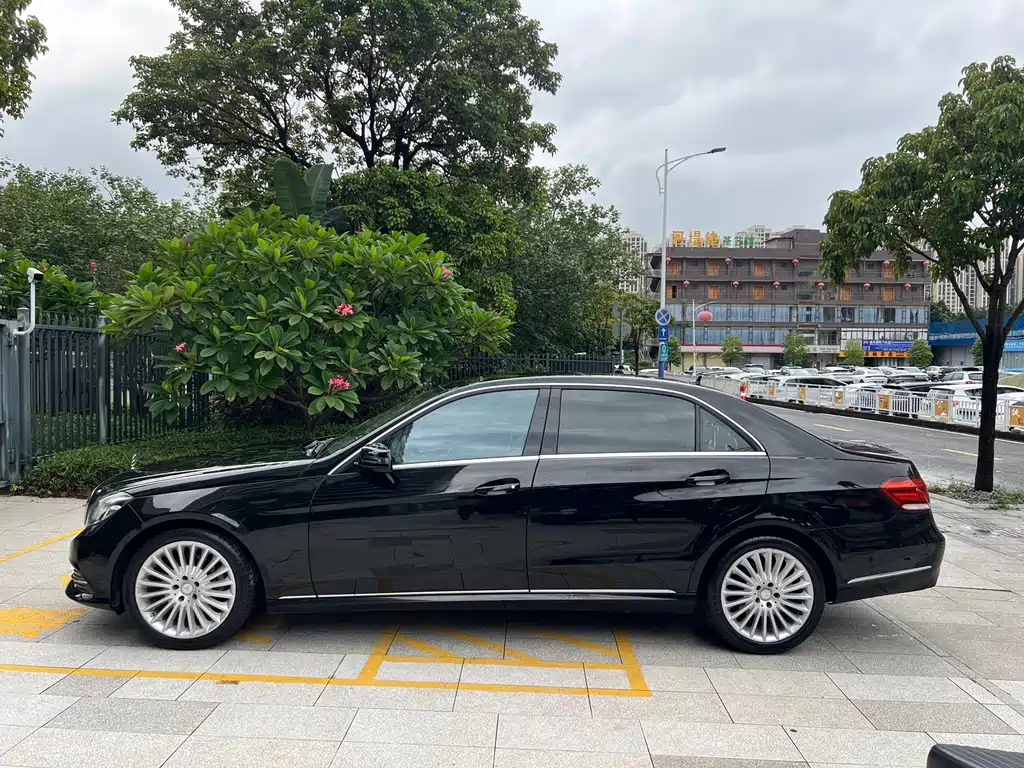 Mercedes-Benz E-Class 2016