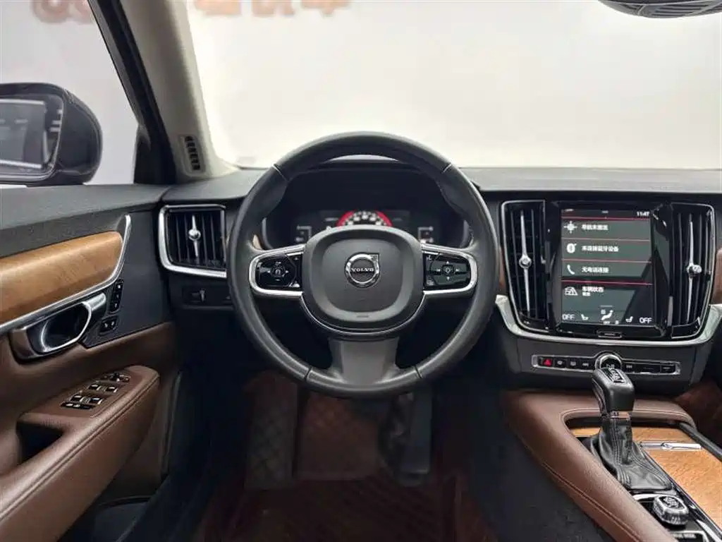 Volvo S90 2019 — фото 9