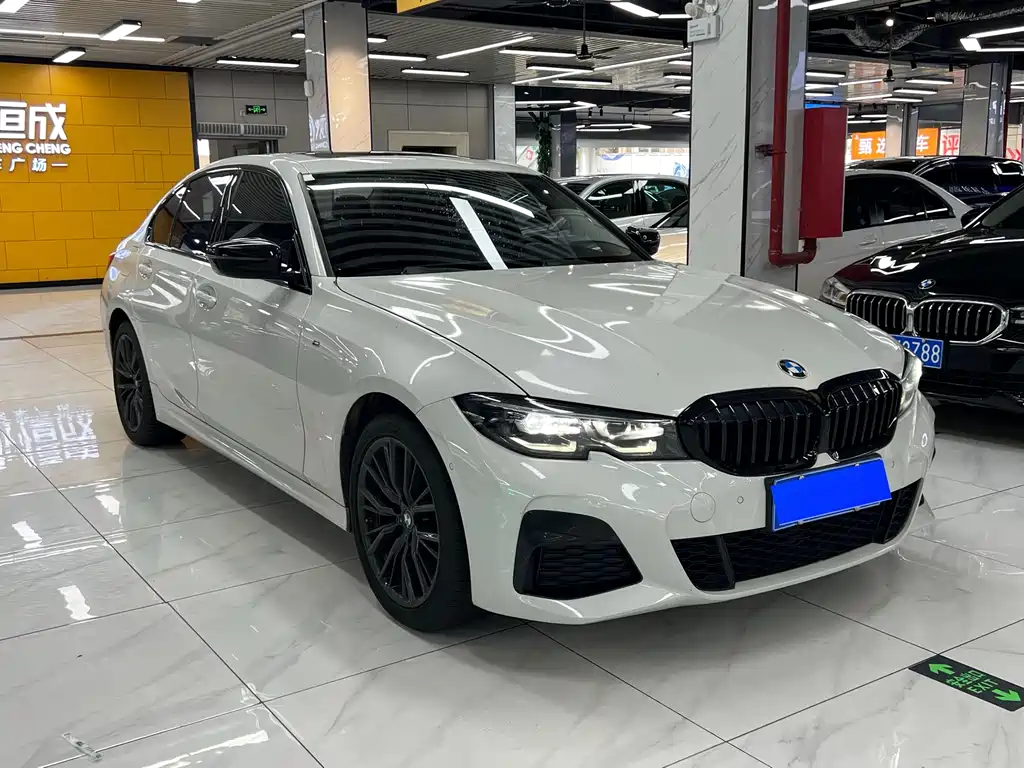 BMW 3 Series 2022