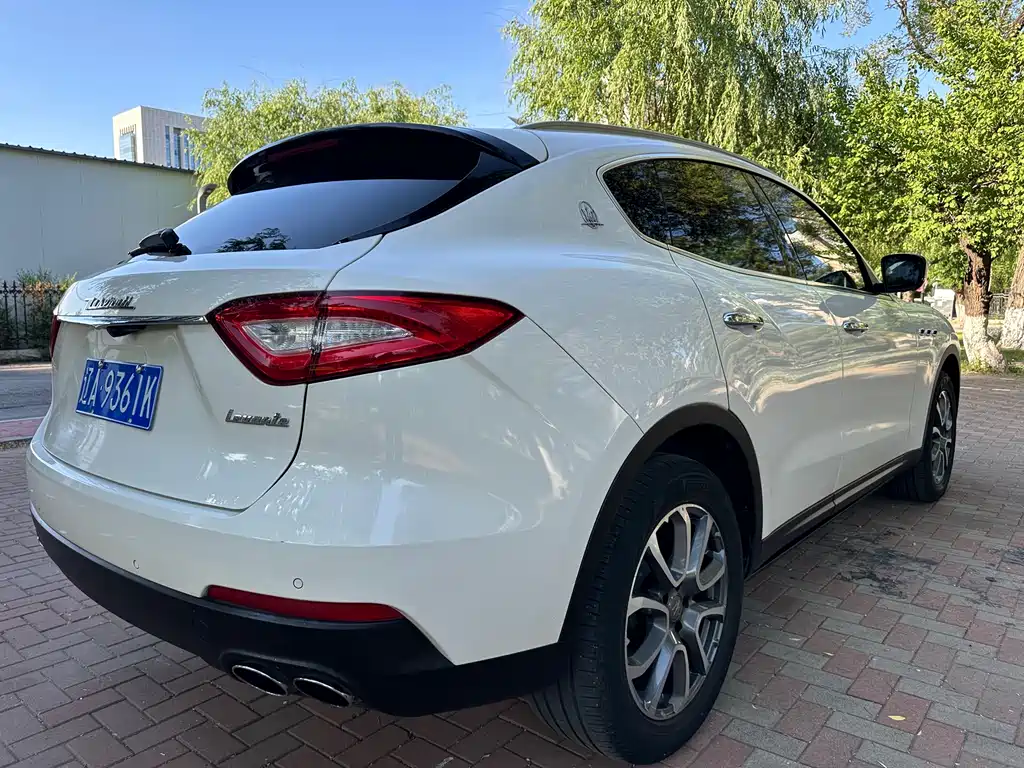 Maserati Levante 2017 — фото 5