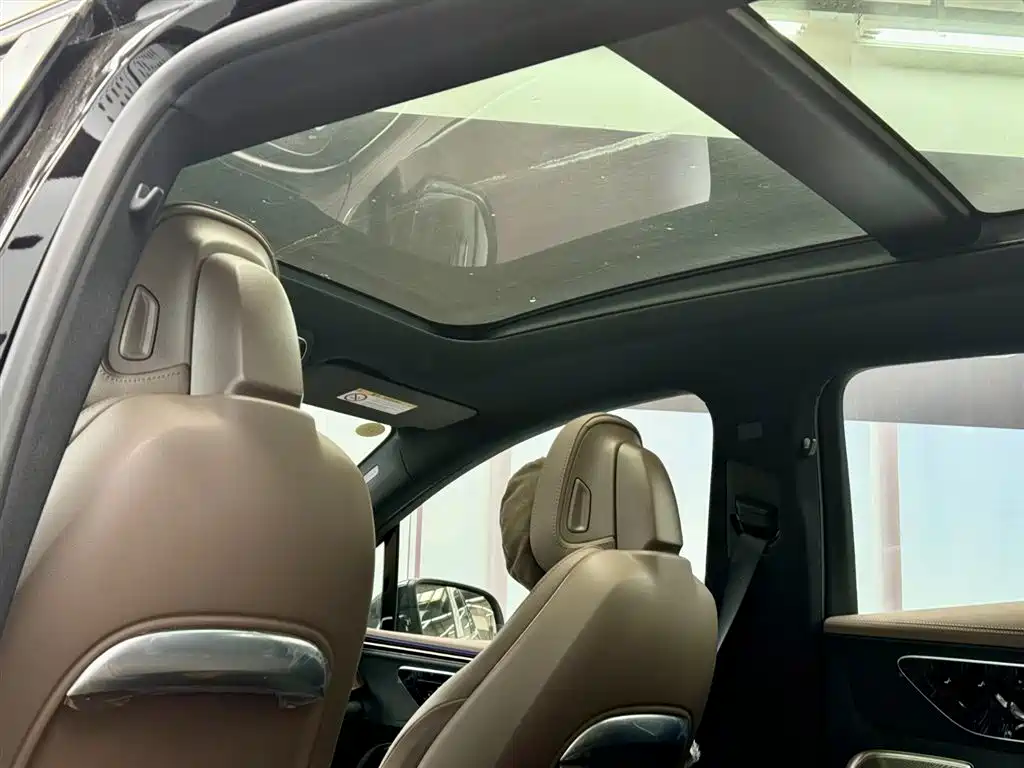 Mercedes-Benz EQE SUV 2025 — фото 12