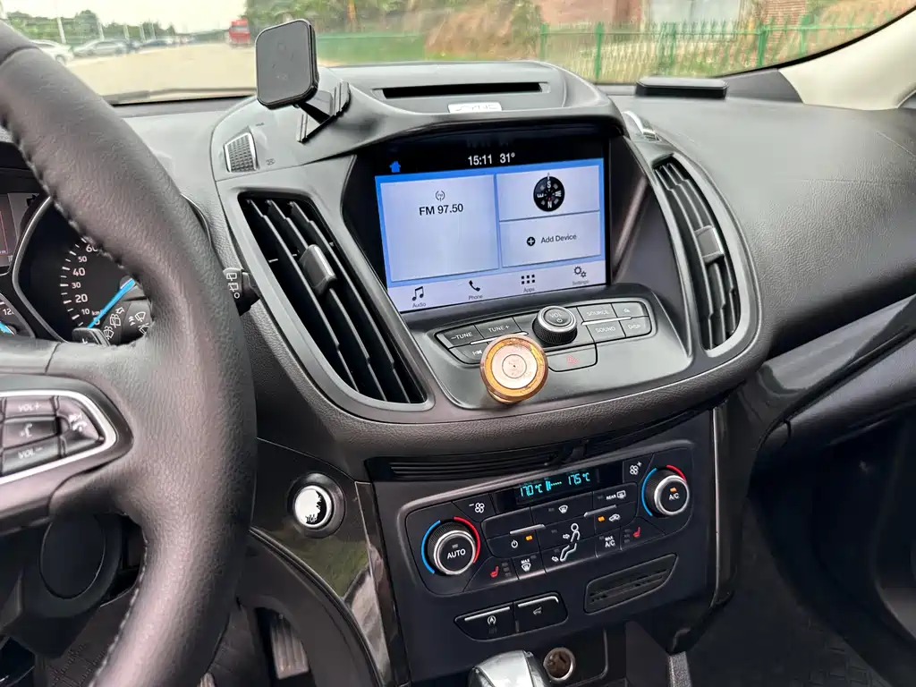 Ford Kuga 2017 — фото 10