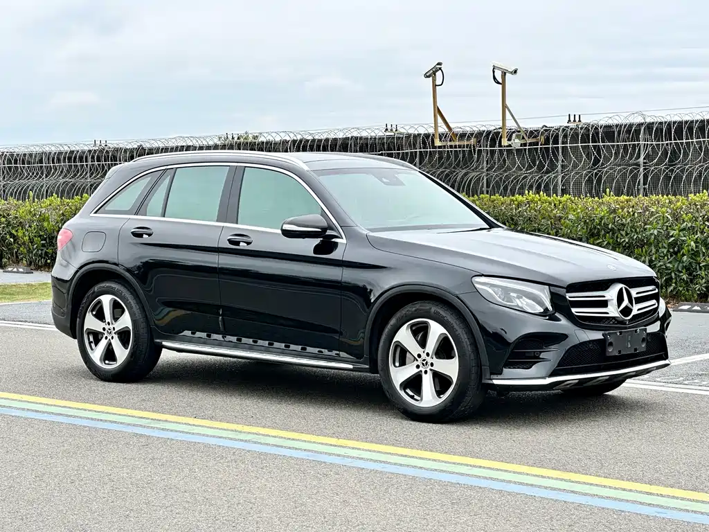 Mercedes-Benz GLC 2017 — фото 3