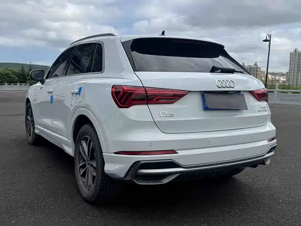 Audi Q3 2021