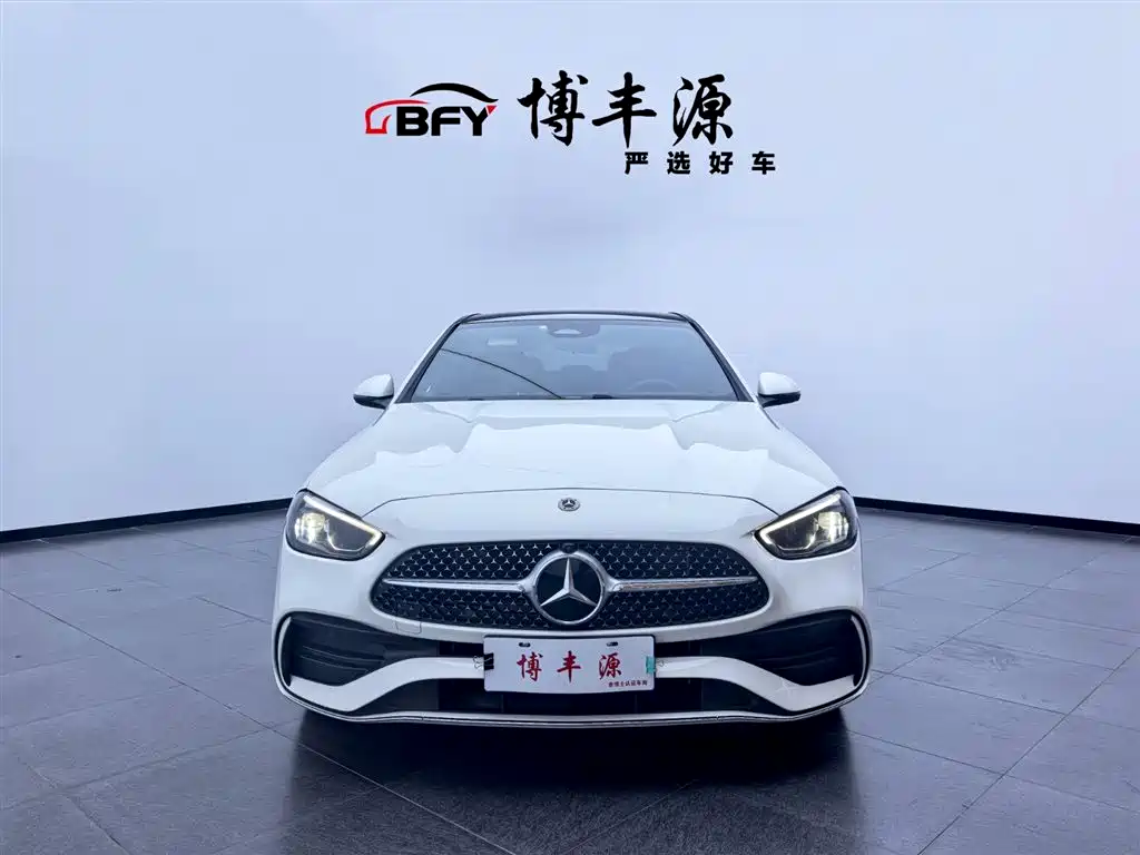 Mercedes-Benz C-Class 2025