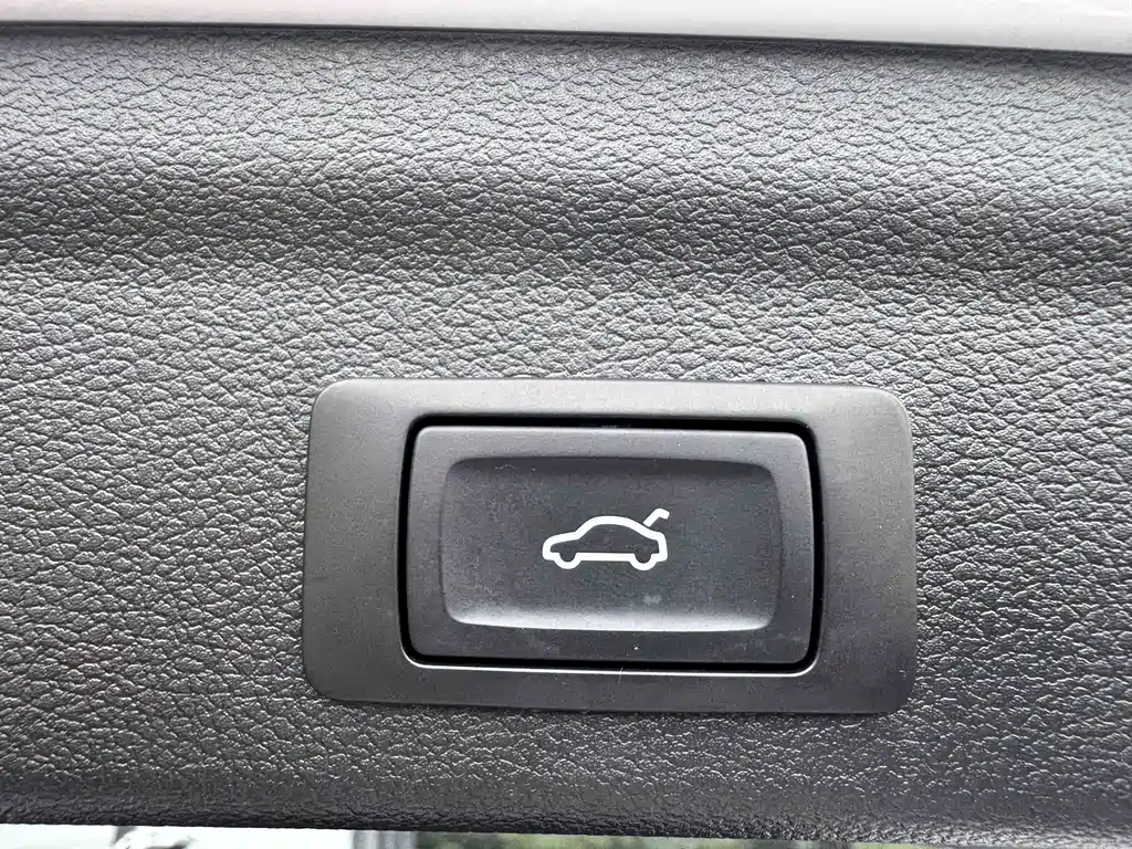Audi Q3 2021 — фото 22