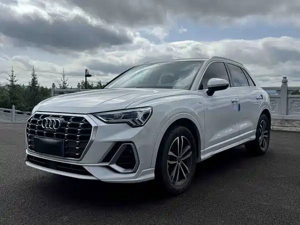 Audi Q3 2021