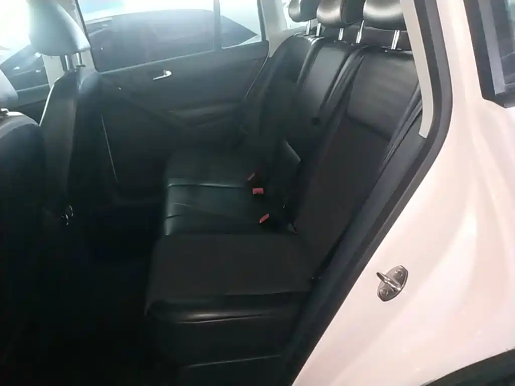 Volkswagen Tiguan 2019 — фото 17