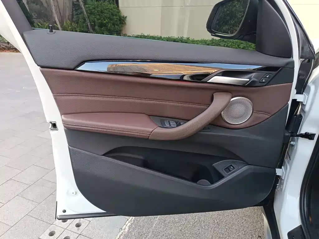 BMW X1 2022 — фото 12