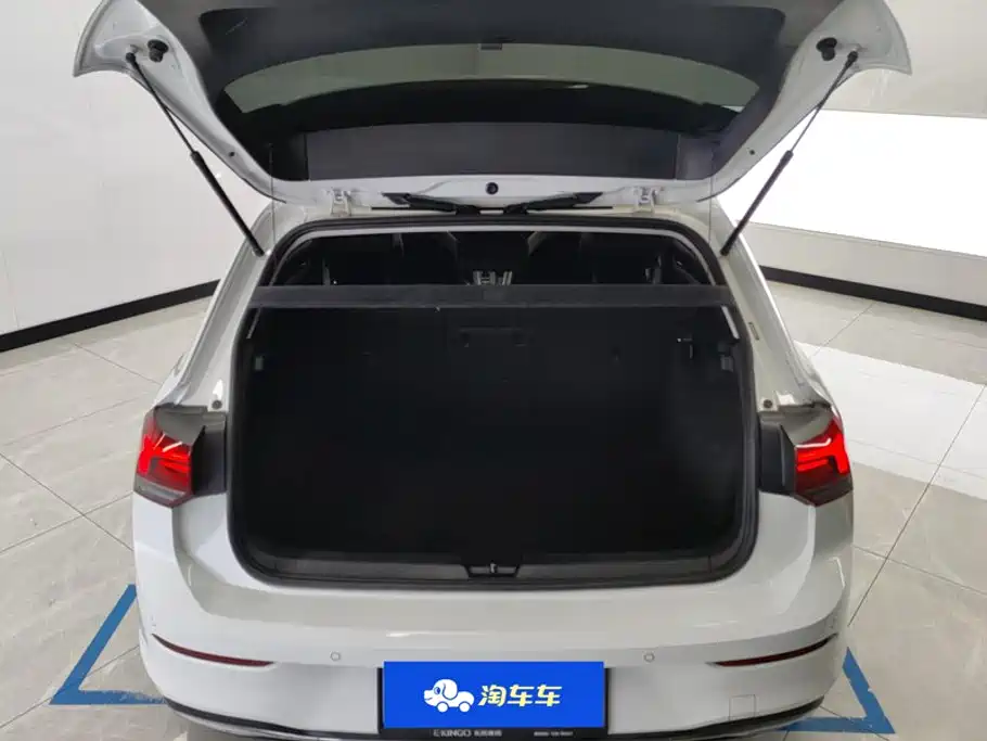 Volkswagen Golf 2022