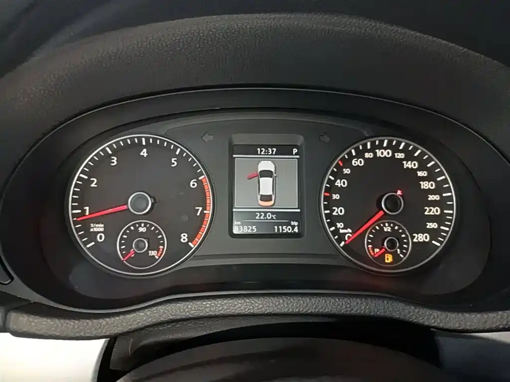 Volkswagen Passat 2015 — фото 12