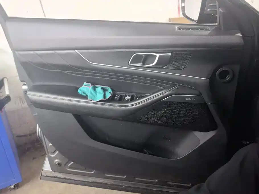 Changan UNI-K Smart Electronic Idd 2023 — фото 7