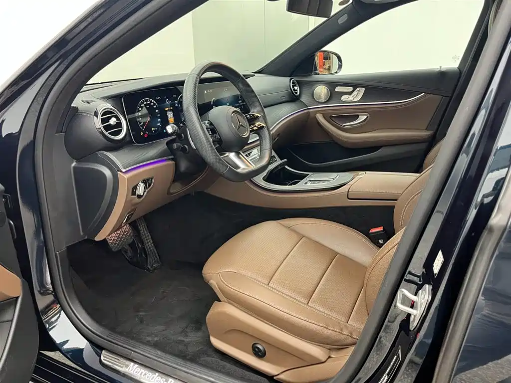 Mercedes-Benz E-Class 2023