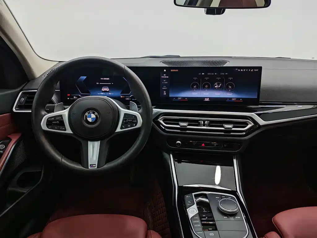 BMW 3 Series 2023 — фото 10