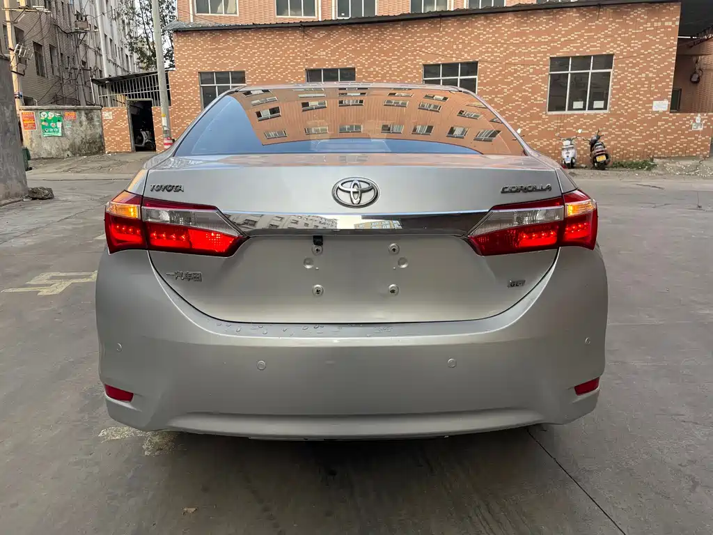 Toyota Corolla 2015 — фото 8