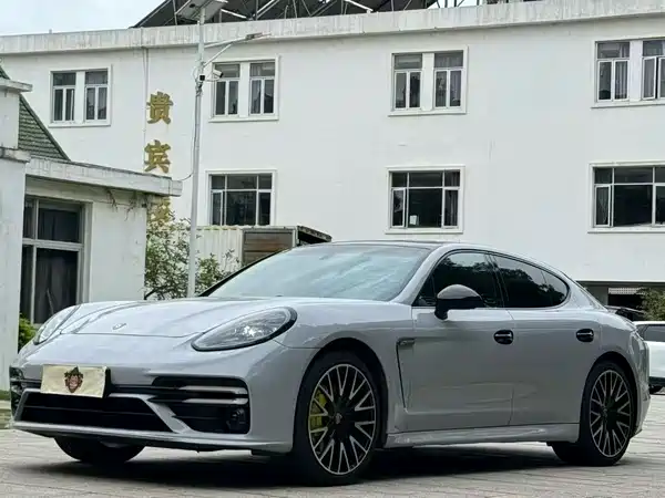 Porsche Panamera 2013