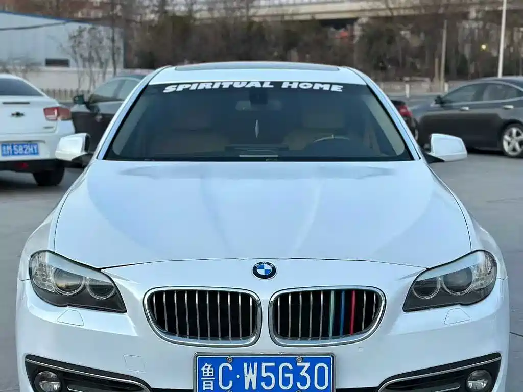 BMW 5 Series 2011 — фото 2