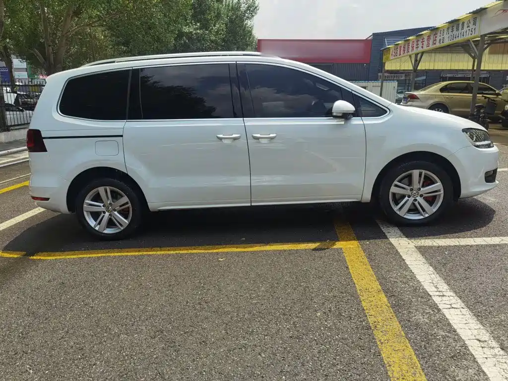 Volkswagen Sharan 2018 — фото 8